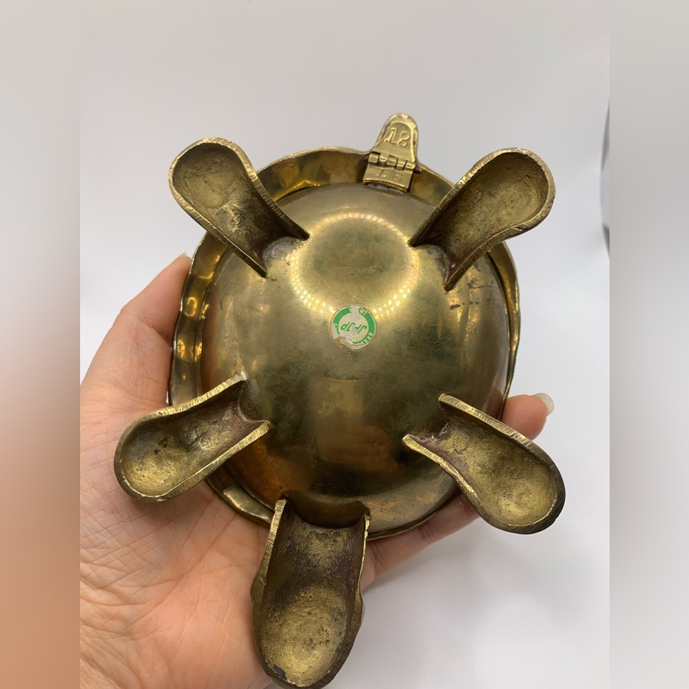 Vintage brass turtle trinket box hinged lid - Picture 2 of 6